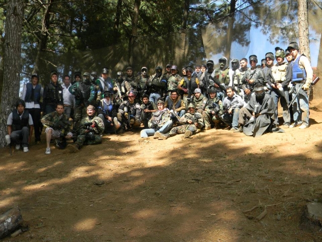 grupo de paintball